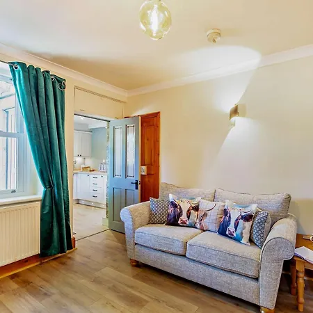 Ferienhaus 2 Bed In 91684